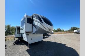 Used 2022 Grand Design Solitude 380FL Photo