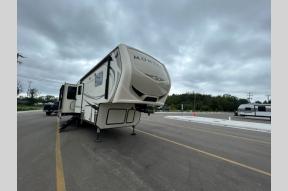 Used 2019 Keystone RV Montana 3120RL Photo