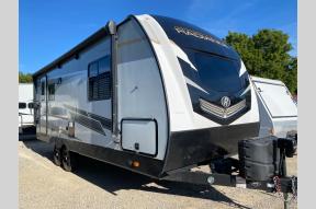 Used 2022 Cruiser Radiance Ultra Lite 21RB Photo