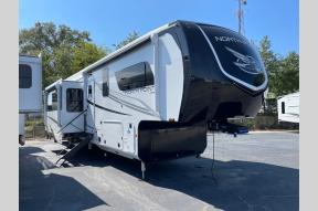 New 2025 Jayco North Point 390CKDS Photo