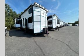 New 2025 Forest River RV Salem Grand Villa 42DL Photo