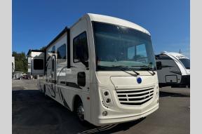 Used 2022 Holiday Rambler Admiral 32S Photo