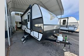 New 2025 Wayfinder RV Go Play 19BHW Photo