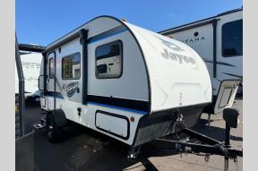 Used 2017 Jayco Hummingbird 17RB Photo