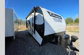 Used 2022 Chinook DREAM 175BH Photo