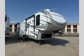 Used 2025 Keystone RV Cougar Half-Ton 26RKE Photo