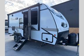 Used 2021 WINNIBAGO Micro Minnie 2108DS Photo