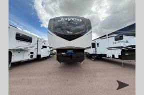 New 2026 Jayco Pinnacle 38FBRK Photo