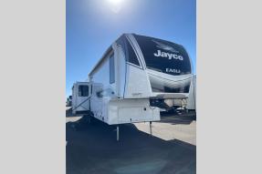 New 2025 Jayco Eagle 317RLOK Photo