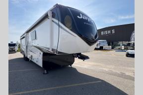 New 2026 Jayco Pinnacle 38FBRK Photo