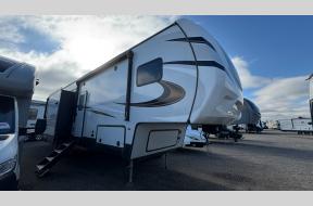 Used 2022 Keystone RV Sprinter 35BH Photo
