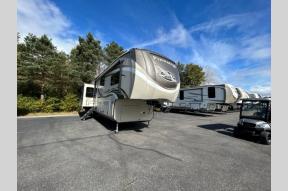 Used 2019 Jayco Pinnacle 37MDQS Photo