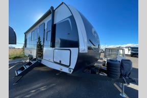 Used 2025 Cruiser GO EXPLORE X225 Photo