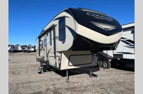 Used 2018 Keystone RV Cougar X-lite 25RES Photo