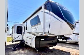 New 2026 Jayco Pinnacle 32RLTS Photo