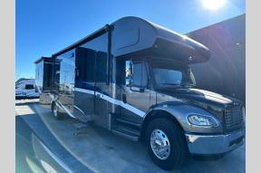 Used 2019 Jayco Seneca 37HJ Photo