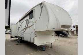 Used 2009 Keystone RV Challenger 30TRL Photo
