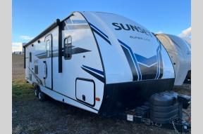 Used 2021 CrossRoads RV Sunset Trail SS253RB Photo