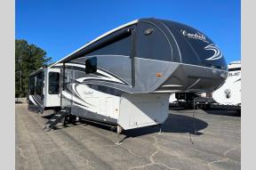 Used 2019 Forest River RV Cardinal 3875FBX Photo