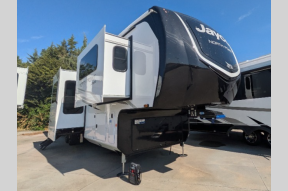 New 2026 Jayco North Point 382FLRB Photo