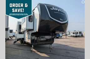 New 2026 Jayco North Point 382FLRB Photo