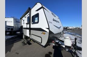 Used 2022 Jayco Jay Flight SLX 7 184BS Photo
