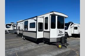 New 2023 Jayco JAYCO JAY FLIGHT BUNGALOW 40LOFT Photo