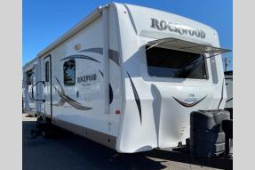 Used 2017 Forest River RV Rockwood Signature Ultra Lite 8329SS Photo