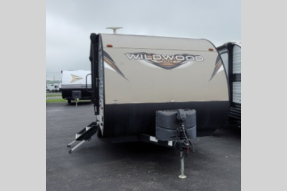 Used 2018 Forest River RV Wildwood X-Lite 201BHXL Photo