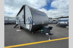 Used 2021 . Catalina Summit Series 8 231MKS Photo
