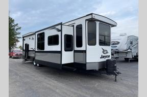 Used 2023 Jayco Jay Flight Bungalow 40LOFT Photo