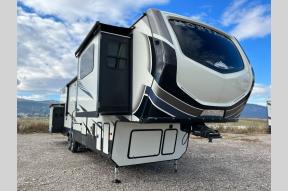 Used 2021 Keystone RV Montana High Country 377FL Photo