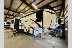 Used 2019 KZ Durango D325RLT Photo