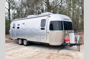 Used 2019 Thor Motor Coach AIRSTREAM Flying Cloud 25FB Queen Photo