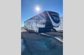 New 2025 Jayco Seismic 395 Photo