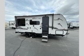 New 2024 Forest River RV Cherokee Grey Wolf Black Label 19SMBL Photo