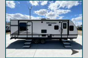Used 2020 WINNEBEGO Minni Winnie 2500RL Photo