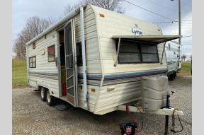 Used 1989 Fleetwood RV Prowler 25 Photo