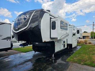 Fifth Wheels - Front Living