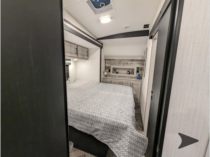 New 2024 Heartland Torque T256 Toy Hauler Travel Trailer at Bish's RV ...