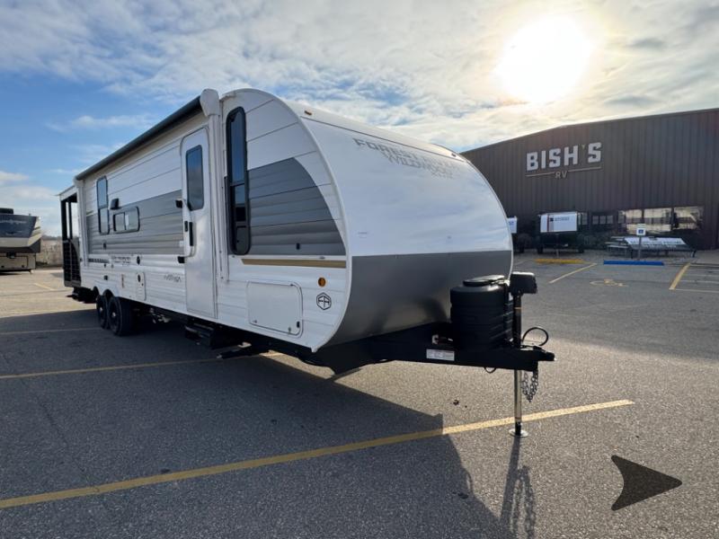 New 2025 Forest River RV Wildwood X-Lite 22VERANDA Travel Trailer