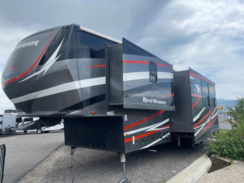 Used 2018 Heartland Road Warrior 427 Toy Hauler Fifth Wheel