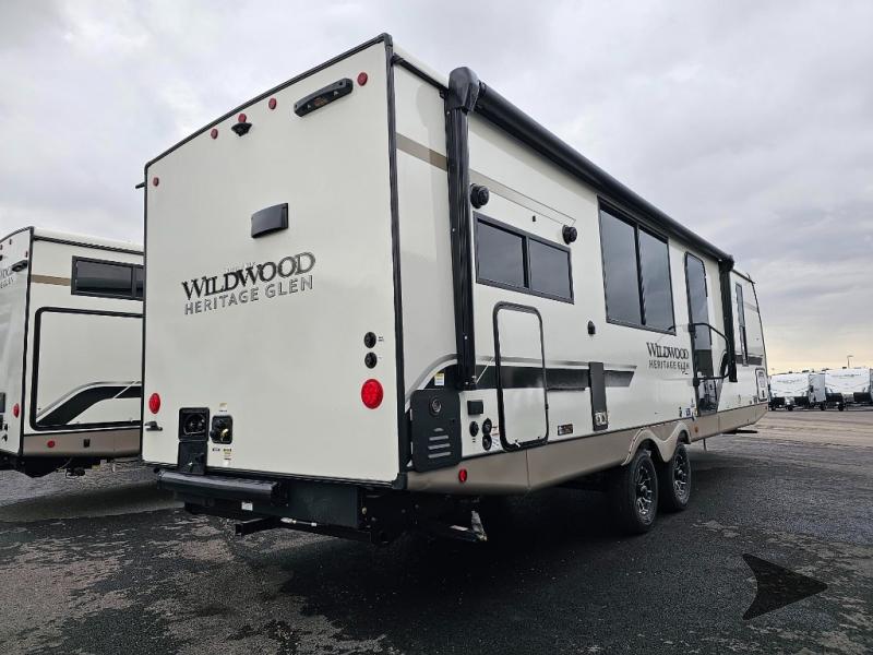 New 2024 Forest River RV Wildwood Heritage Glen Hyper-Lyte 27RKHL