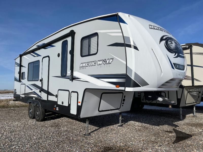 Used 2021 Forest River RV Cherokee Arctic Wolf 271RK Fifth