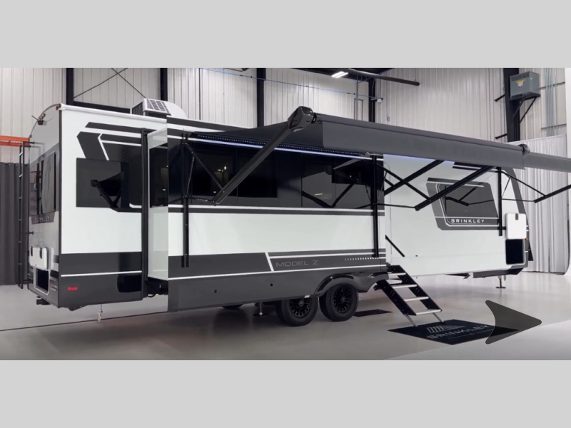 CAMPER　37 New 2024 Brinkley Model G 3950 Toy Hauler Fifth Wheel at