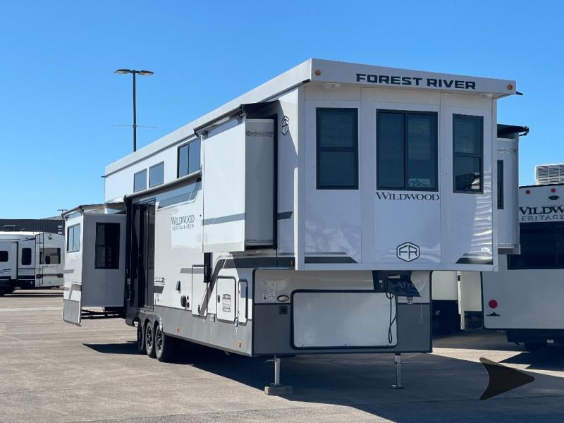 New 2025 Forest River RV Wildwood Heritage Glen LTZ ROOST43
