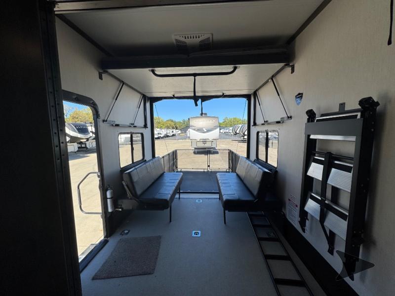 Used 2021 Forest River RV Vengeance Rogue Armored VGF4007G2 Used 2021 Forest River RV Vengeance Rogue Armored VGF4007G2