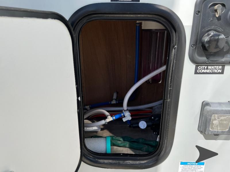 2025 Forest River Flagstaff Lite Weight Trailers photo 4