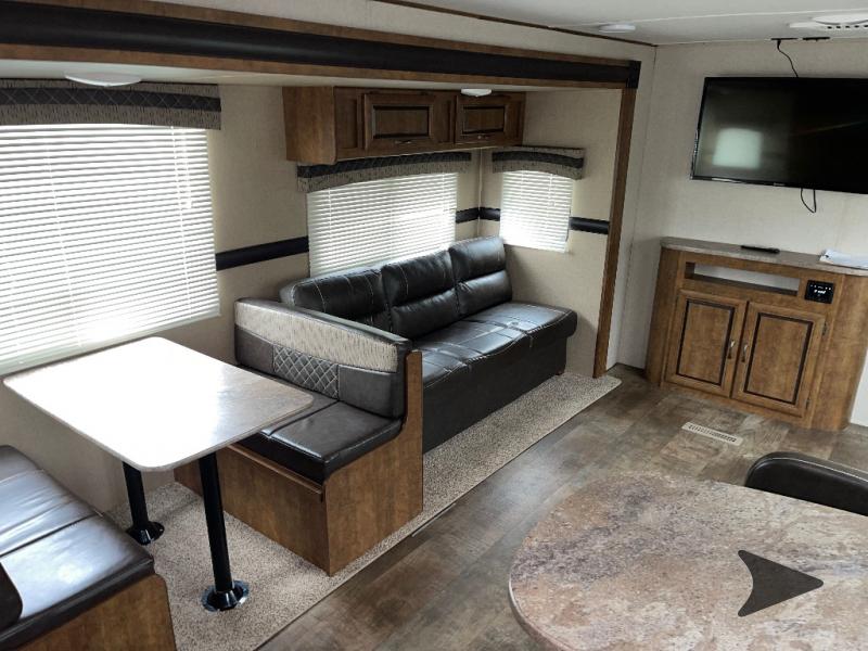 Used 2017 CrossRoads RV Zinger 280RK Travel Trailer at Bish's RV ...