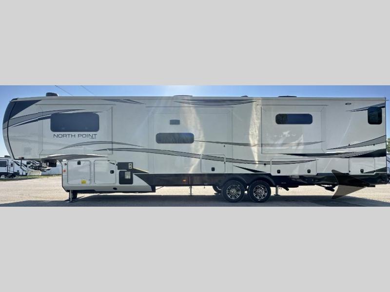 2024 Jayco north point 382flrb